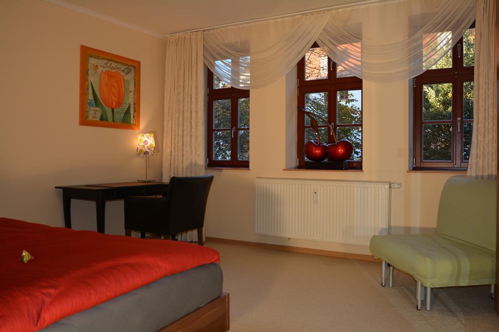 Ferienwohnung Domschatz Naumburg  Room photo